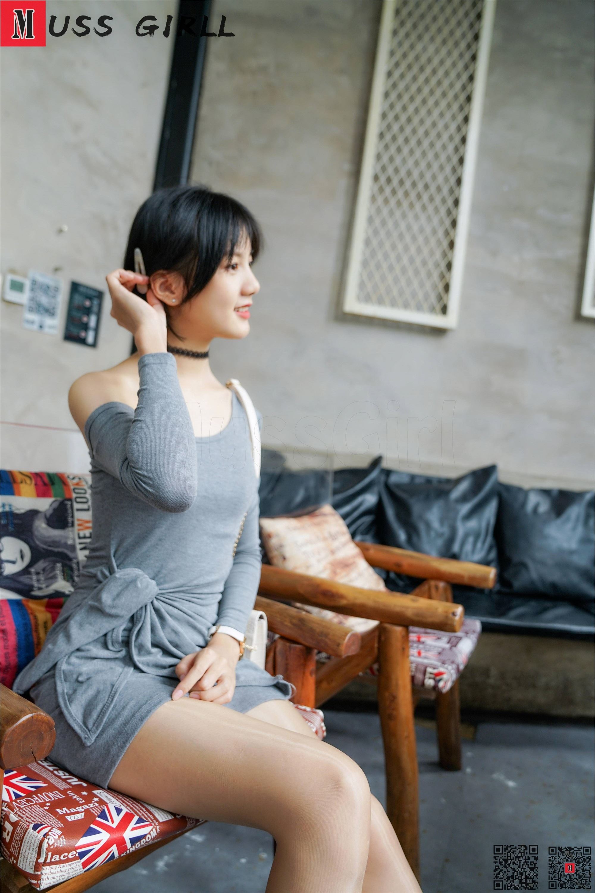 MussGirl慕丝女郎  NO.241-油亮肉丝灰色包臀裙高跟